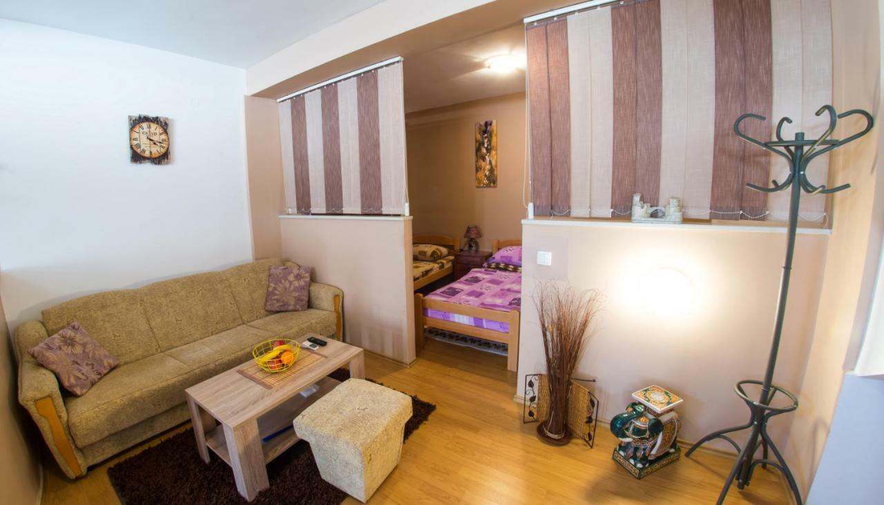 Apartment Elegant Мостар Екстериор снимка